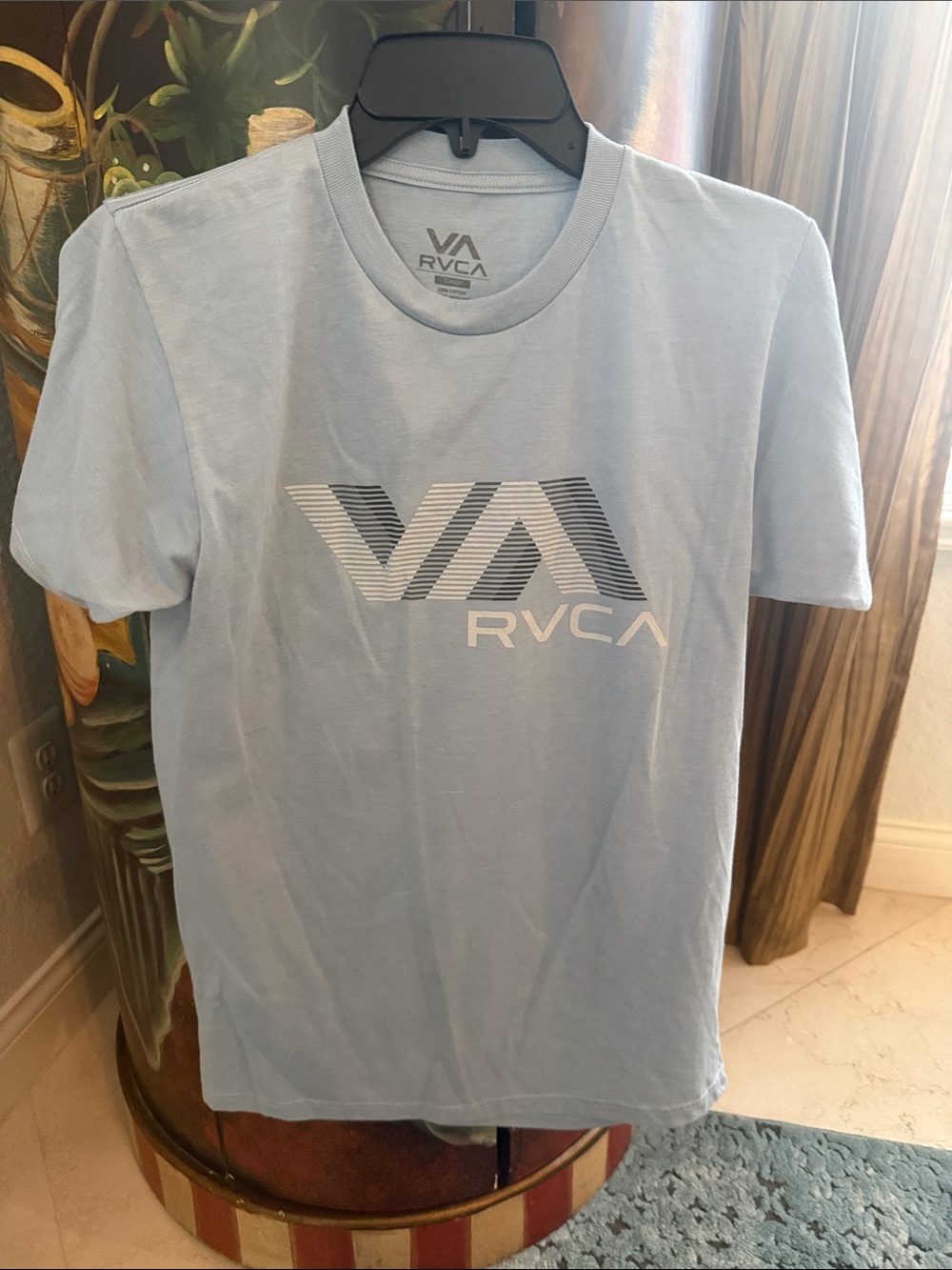 RVCA NWOT t shirt size small